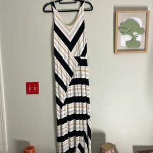 Chelsea and theodore maxi dress L